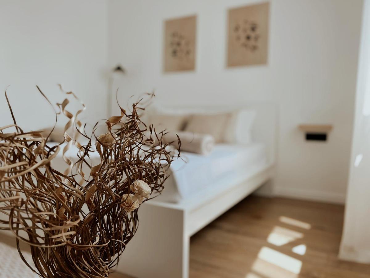 Čilipi Dawn & Dusk - Modern Two Bedroom Apartment With Mountain Views מראה חיצוני תמונה