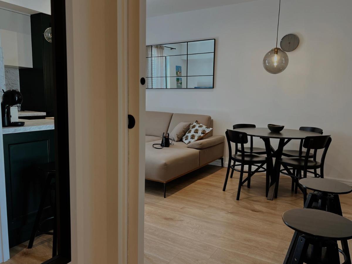 Čilipi Dawn & Dusk - Modern Two Bedroom Apartment With Mountain Views מראה חיצוני תמונה