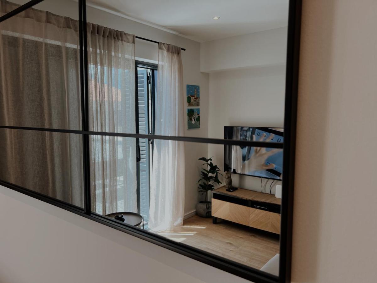 Čilipi Dawn & Dusk - Modern Two Bedroom Apartment With Mountain Views מראה חיצוני תמונה